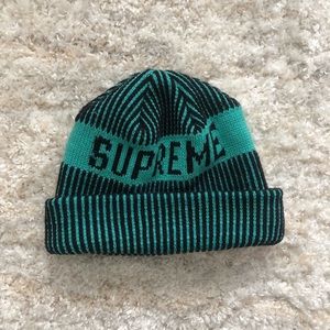 SUPREME Beanie ✨ OS